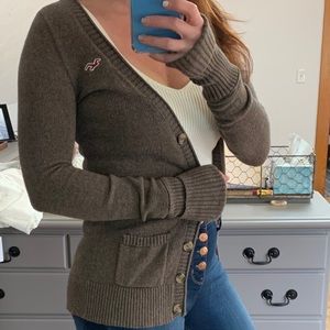 Hollister brown long sleeve button up cardigan